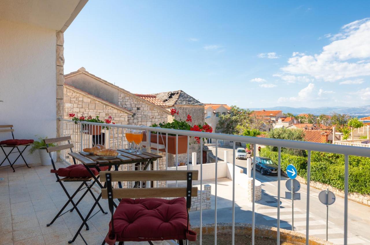 Apartment Nona - Center, 150 Meters From The Beach Supetar Dış mekan fotoğraf